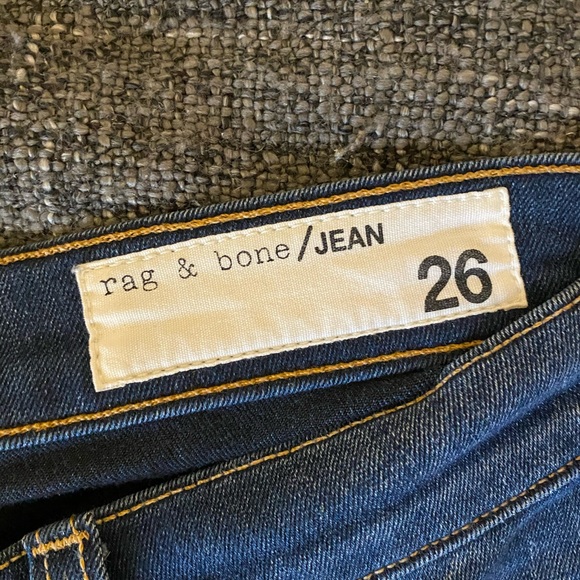 Rag & bone mid rise skinny jeans // size 26 - Picture 7 of 7